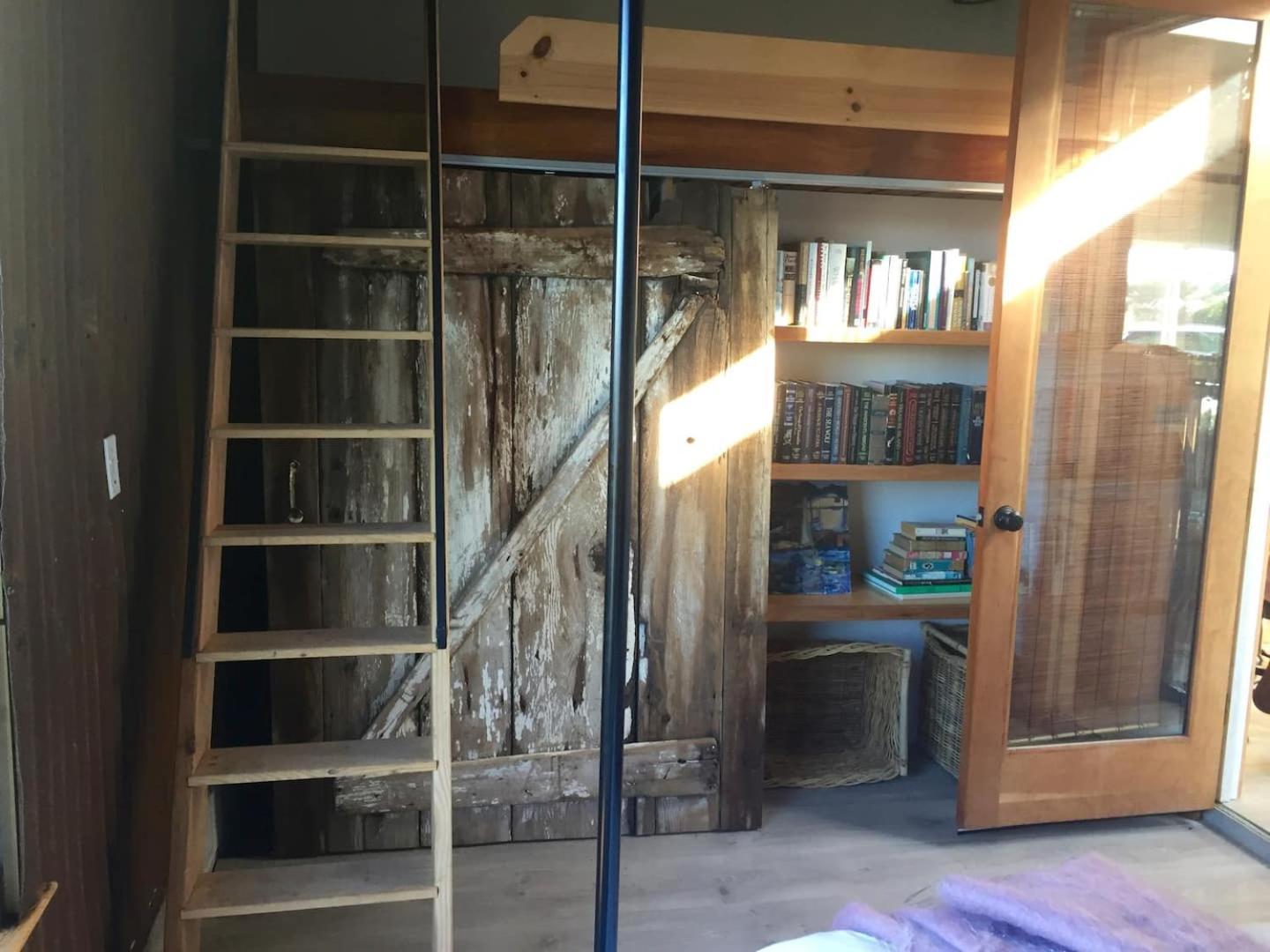 Carriage House Waterfront On Tomales Bay With Dock Hotel Marshall Luaran gambar